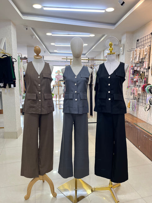 Button Down Sleeveless Vest With Back Zipper Trousers